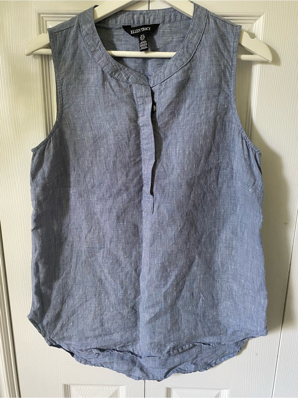 Ellen Tracy Sleeveless 100% Linen Chambray Blue Top Size Small